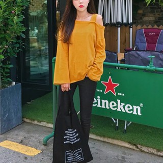 Áo thun ulzzang trễ một bên vai
