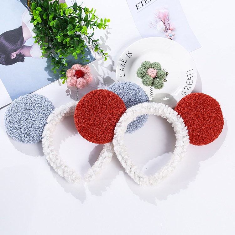 Cài bờm tai chuột mickey mọc hoa trên đầu makeup, rửa mặt