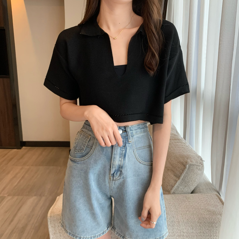 Áo Croptop Nữ Tay Ngắn Cổ Chữ V Phong Cách Hàn Quốc | BigBuy360 - bigbuy360.vn