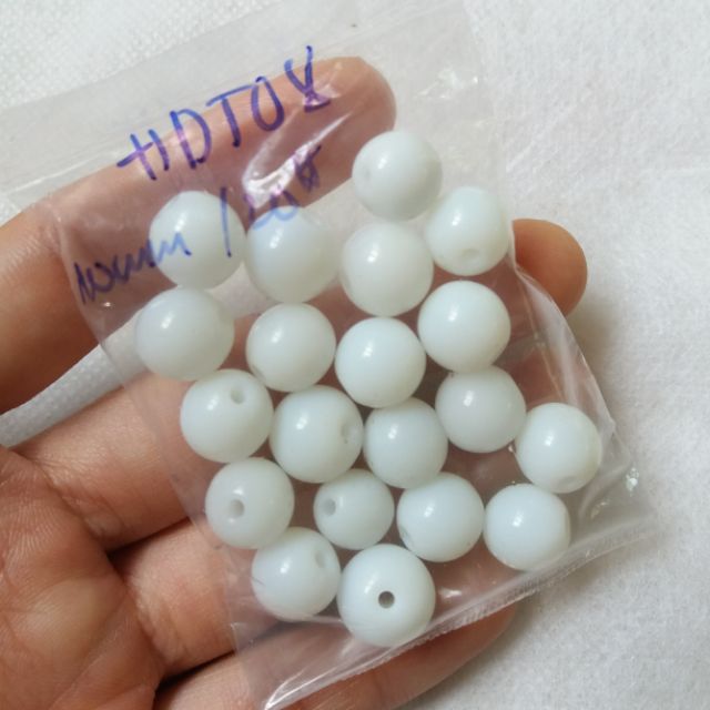 HDT08 – Hạt đá tròn màu trắng 10mm (20 hạt)