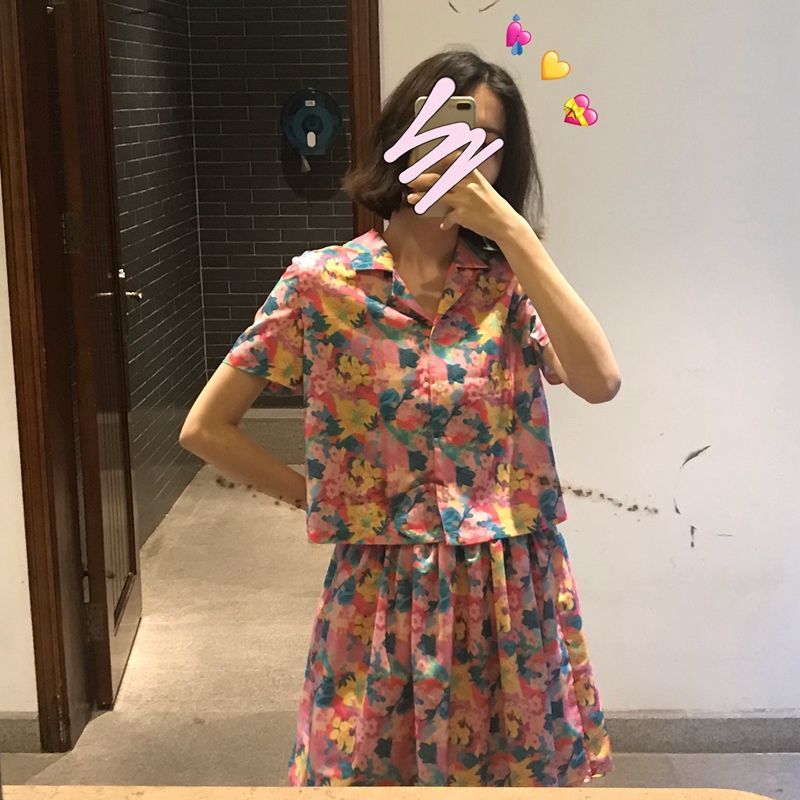Set áo sơ mi tay ngắn in hoa phối váy ngắn phong cách Nhật Bản thời trang hè mới trẻ trung cho nữ có bán lẻ