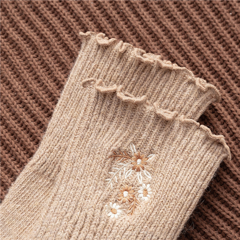 Tất chân cotton ngắn họa tiết sọc thêu họa tiết dễ thương dành cho nữ