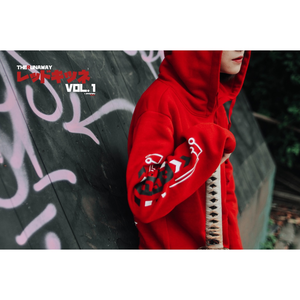 Áo Hoodie Urban Kitsune: Hentai Sensei Nỉ bông ngoại nhập by The Runaway