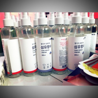 Xịt Thơm Quần Áo Tiện Dụng Fabric Perfume 250ml