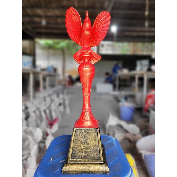 CÚP CHIM CHÀO MÀO