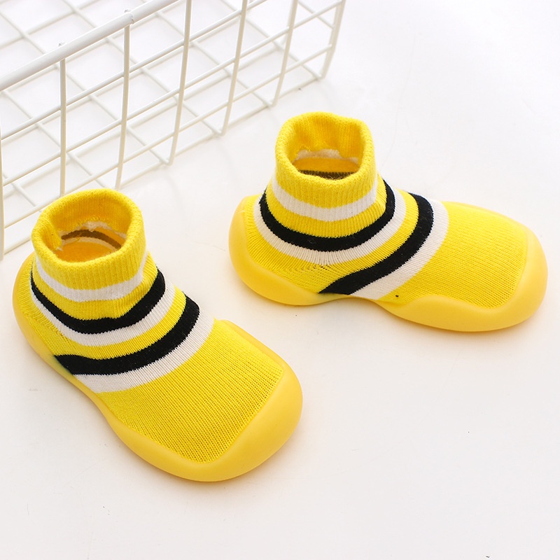 Giày Bốt Đế Cao Su Mềm Chống Trượt Cho Bé Tập Đi