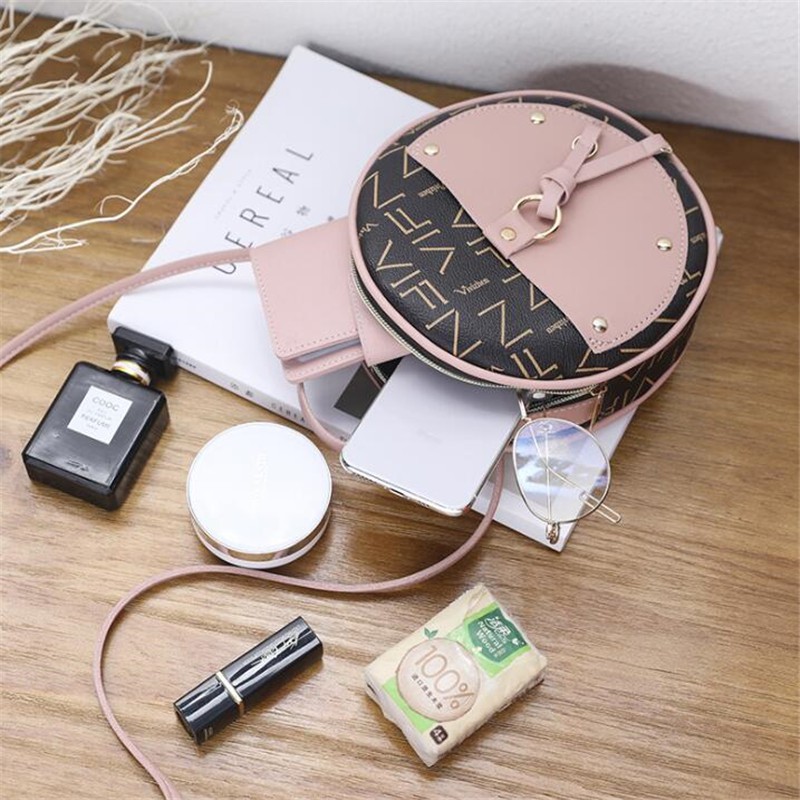 Túi Đeo Chéo Hình Tròn Nhỏ In Họa Tiết Đính Đinh Tán Đựng Điện Thoại Cho Nữ | BigBuy360 - bigbuy360.vn