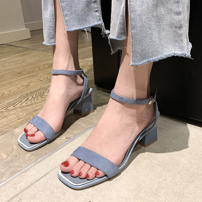 Sandal Cao Gót Hở Ngón Mũi Vuông Cài Khóa Phong Cách Mới Thời Trang Mùa Hè Dành Cho Nữ 2022