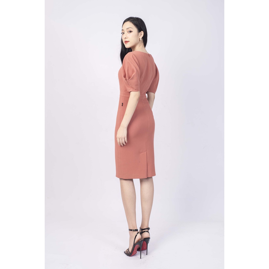 Đầm ôm cổ tròn, tay bồng thêu lá MMOutfit M-DA000521260