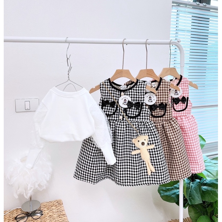 Váy xốp cổ yếm cho bé gái