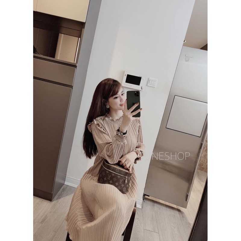 Váy suông dập ly kèm belt da
