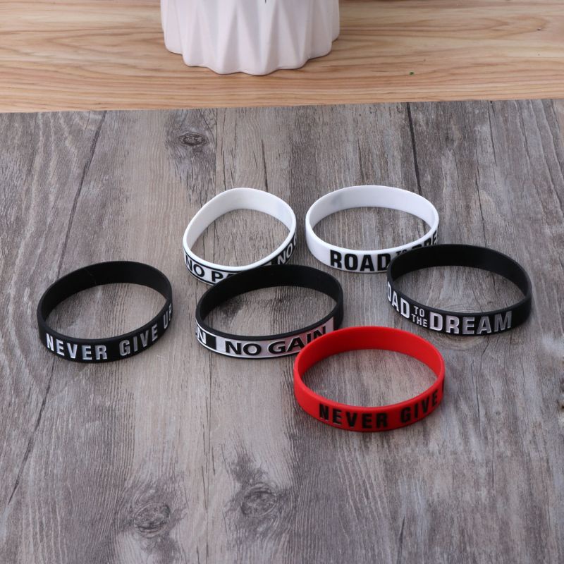 Vòng Tay Silicon In Chữ Road to the Dream Never Give Up Thời Trang
