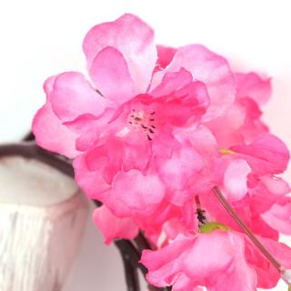 Nhánh hoa đào giả dùng trang trí