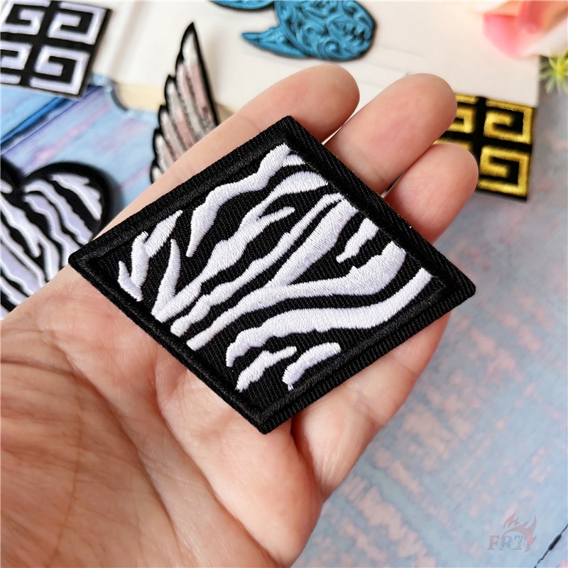 ☸ Sticker Ủi Thêu Hoạ Tiết Pop Art ☸ 1 Sticker Ủi Thêu Hình Đôi Cánh Cá