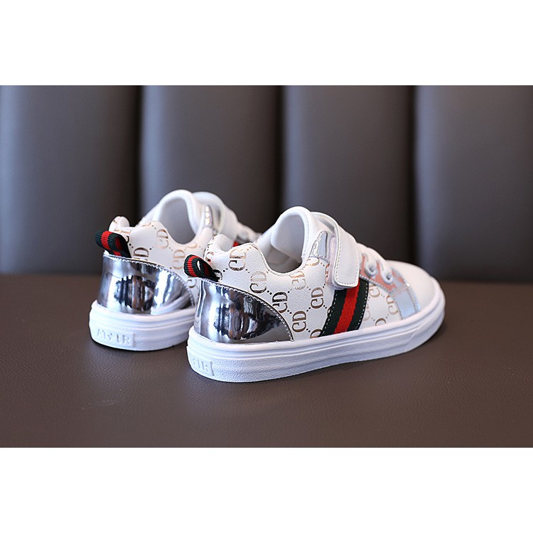 Giầy thể thao Quảng châu cao cấp cho bé trai và bé gái mã mới YY-328 yy329