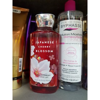Sữa tắm dưỡng da Cherry Blossom Bath and Body Works 295ml