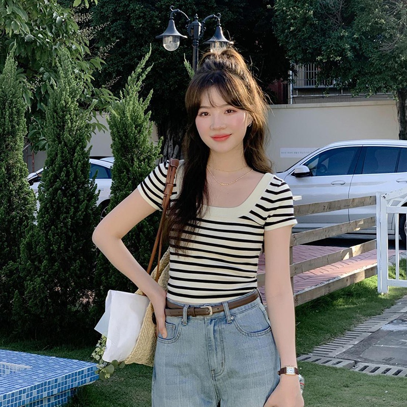 Áo thun dệt kim IELGY ngắn tay kẻ sọc thời trang cho nữ