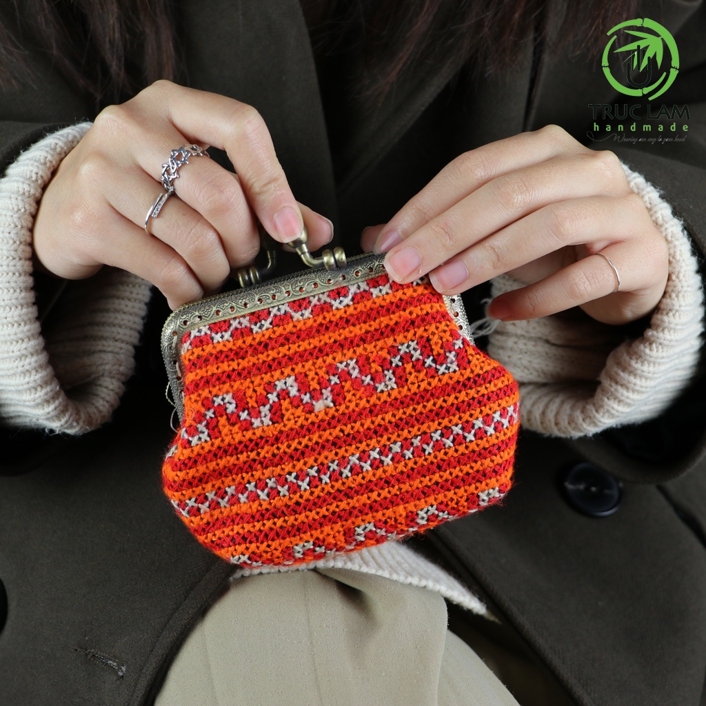 Ví Xu Cầm Tay Mini Khóa Nẹp Đồng Vải Thổ Cẩm Thêu Tay Họa Tiết Dân Tộc - Trúc Lâm Handmade