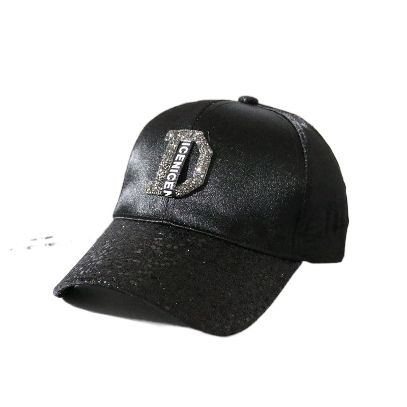 Young and dynamic Korean style cap for women