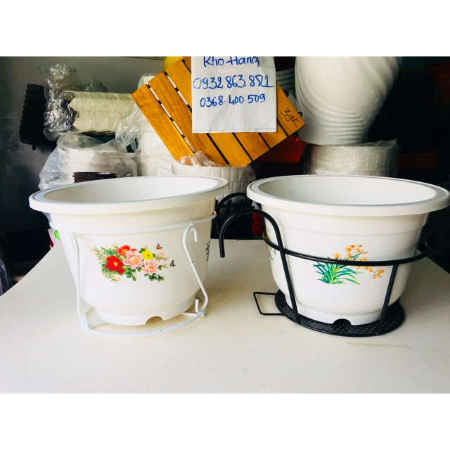 Combo 5 Bộ Chậu + Giá treo Trồng Cây Trang Trí Lan Can Sân Thượng