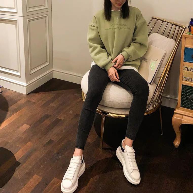 Giày Mc Queen MCQ Nam Nữ Trắng Cổ Thấp Gót Nỉ Đen Đế Khâu Bản Trung Full Box Bill | BigBuy360 - bigbuy360.vn