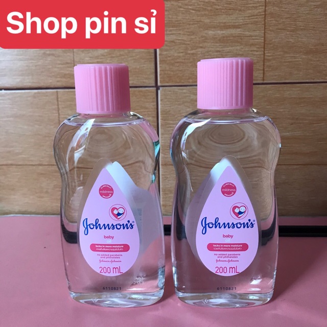 Combo 2 chai Dầu Massa Dưỡng Ẩm Johnson Baby Oil  200ml