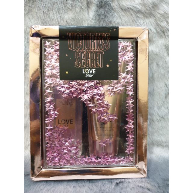 GIftSet dưỡng da Victoria Secret Body Mist Body Lotion