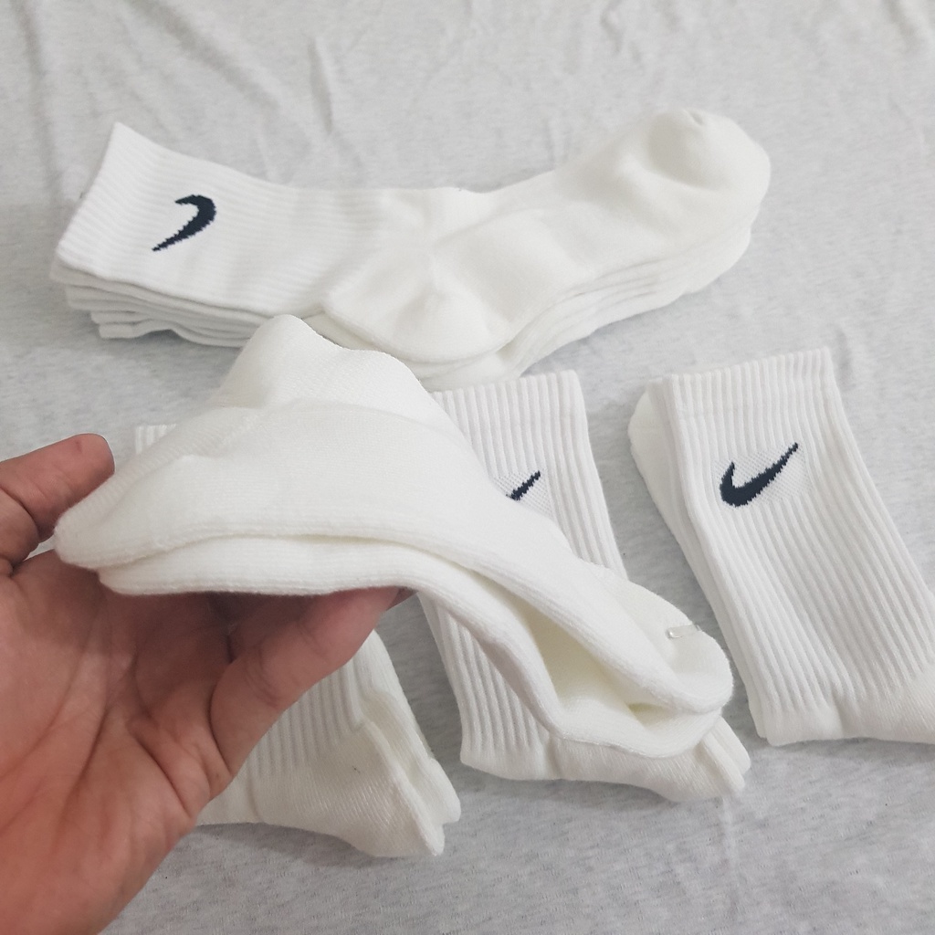 Tất thể thao Nike cao cổ White/Black/Gray SX7676-100