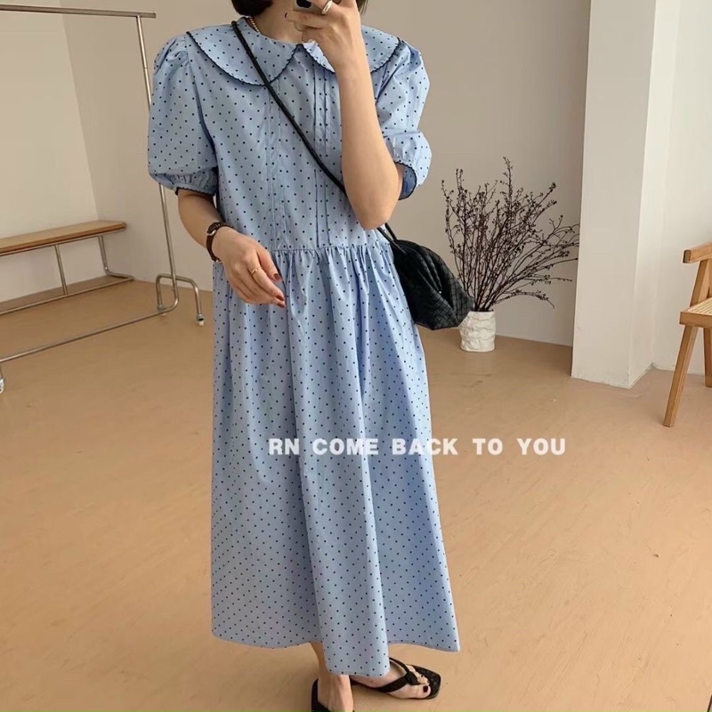 Đầm dài chấm bi cổ sen