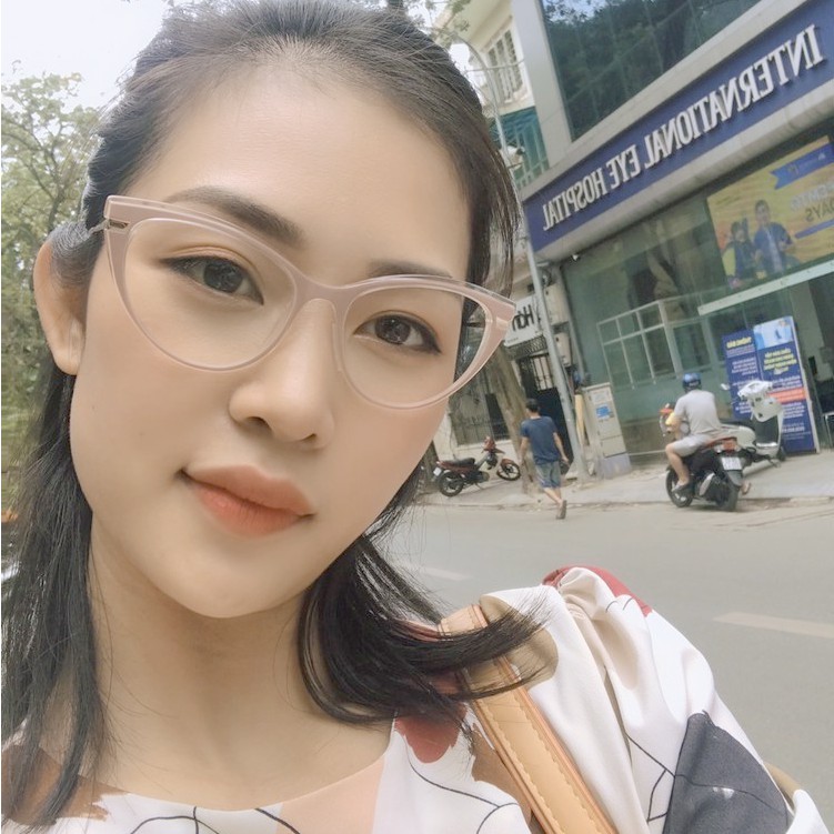 Gọng kính cận nữ Lilyeyewear mắt mèo chất liệu hợp kim không gỉ kiểu dáng thời trang 87025 | BigBuy360 - bigbuy360.vn