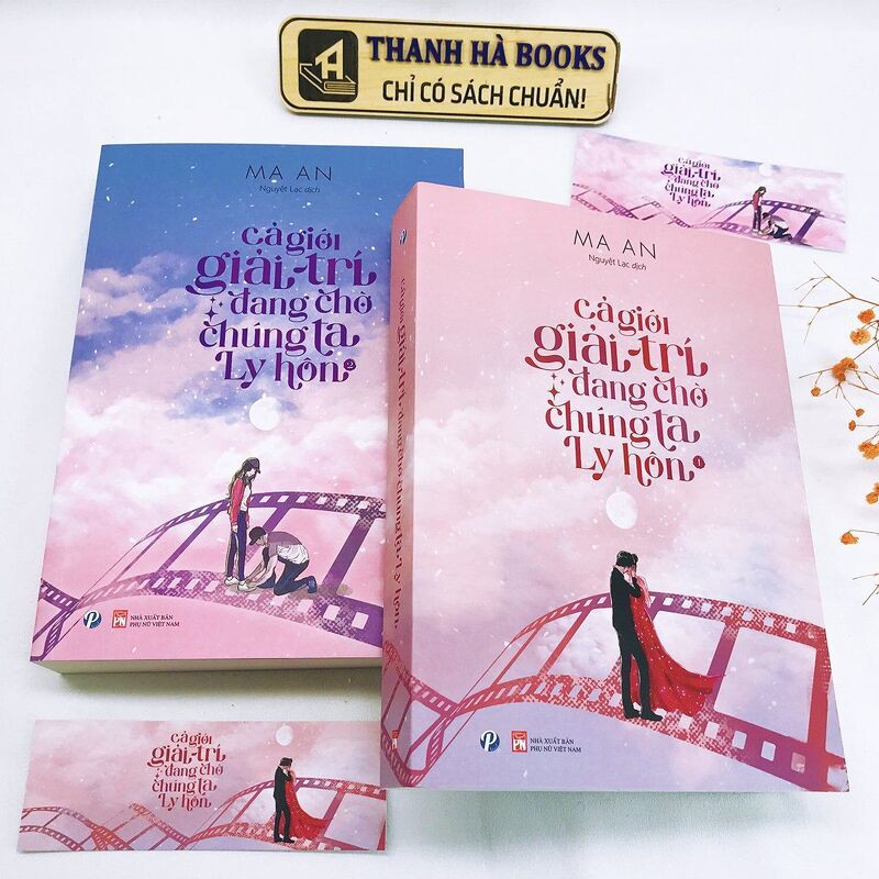 Sách - Cả Giới Giải Trí Đang Chờ Chúng Ta Ly Hôn (Bộ 2 quyển, Tặng Kèm Bookmark)