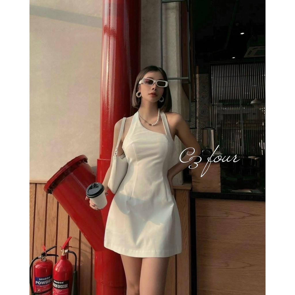 Đầm cộc tay cổ cách điệu