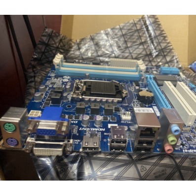 Main Gigabyte H61 D2H New Full Box BH 36 Tháng.