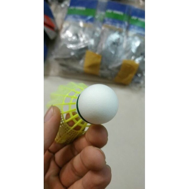 Quả cầu lông bằng nhựa Yonex Mavis 10  hàng chính hãng