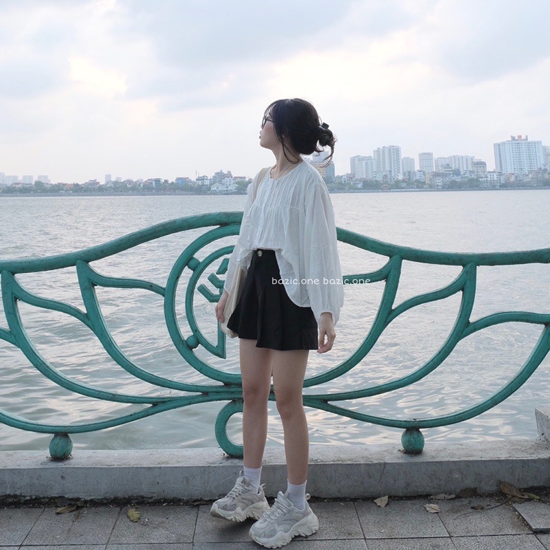 Quần short vải xếp li giả váy Bazic one | BigBuy360 - bigbuy360.vn