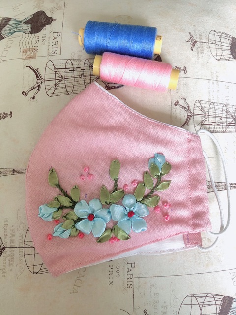 Khẩu trang thêu handmade nhiều mẫu mới | BigBuy360 - bigbuy360.vn