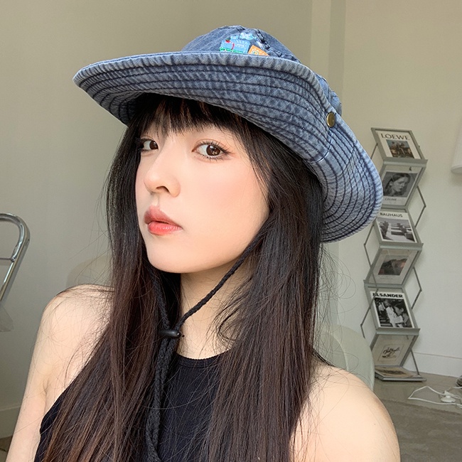 Nón tai bèo phong cách cao bồi thời trang xuân hè dễ phối đồ cho nữ