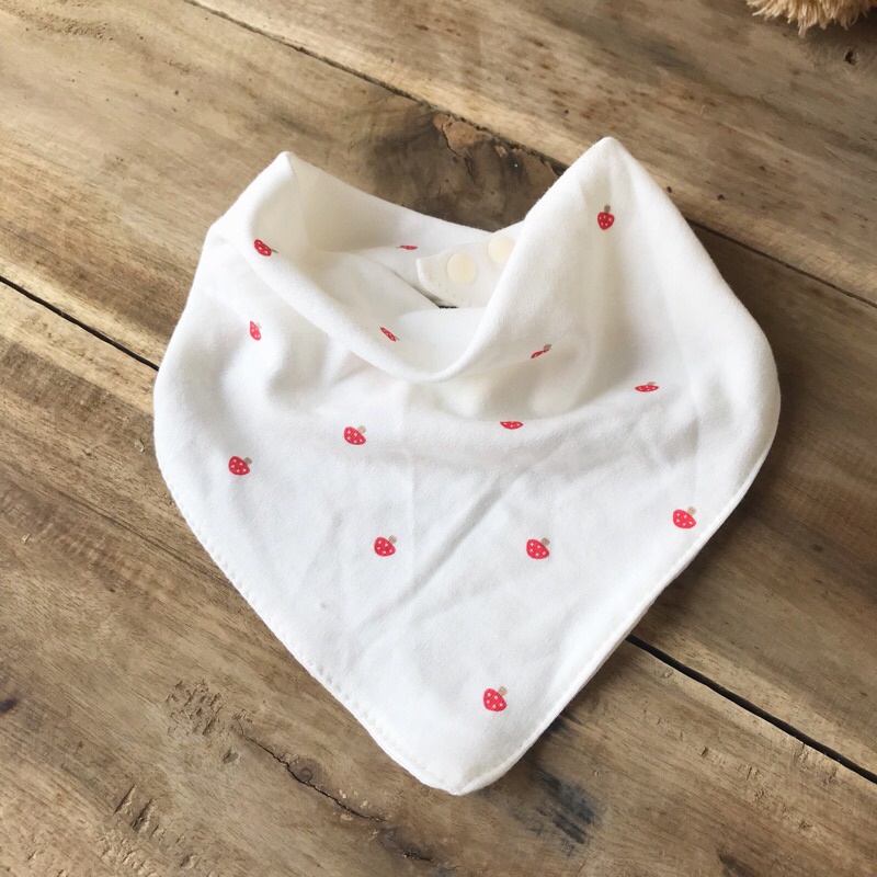 Yếm cotton mềm mại, mỏng vừa thích hợp 4 mùa cho bé