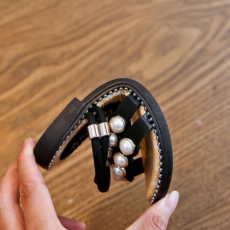 Dép chống trượt đính ngọc trai phong cách Hàn Quốc cho bé gái