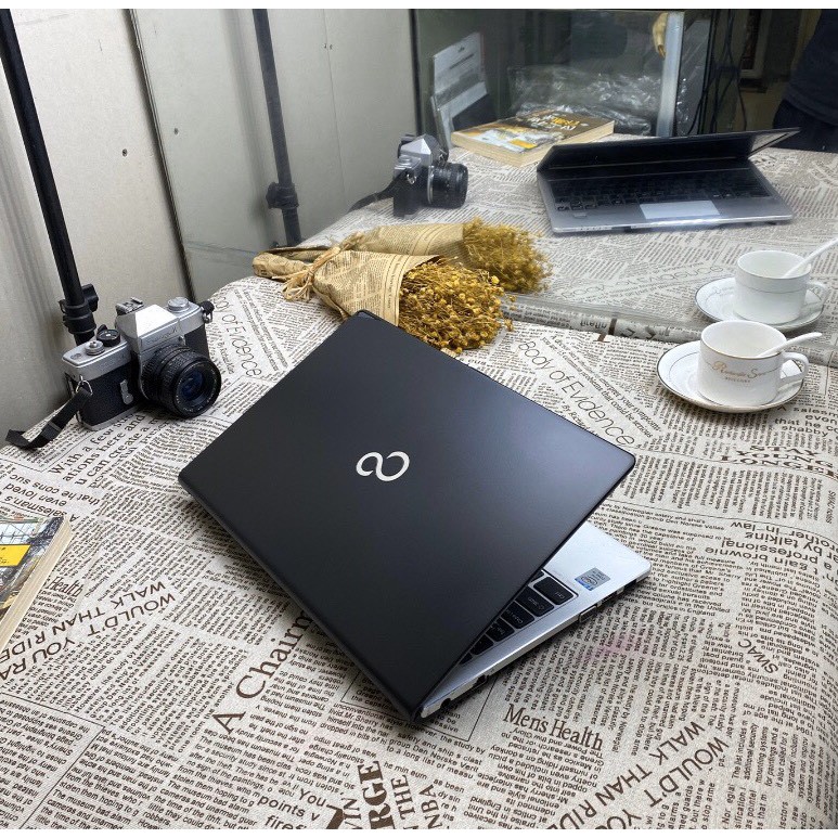 Laptop Nhật Bản Fujitsu S935 Core i5-5200U, 4gb ram, 128gb SSD, 13.3inch Full HD vỏ nhôm sang trọng bền bỉ | WebRaoVat - webraovat.net.vn