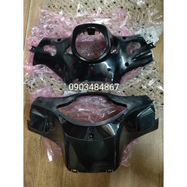 Ốp đầu gáy, ốp bợ cổ xe Vespa Sprint - hàng chính hãng mộc chưa sơn