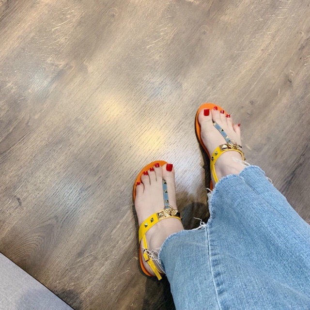 Sandan tông valentino bệt