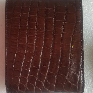 Ví nam da cá sấu