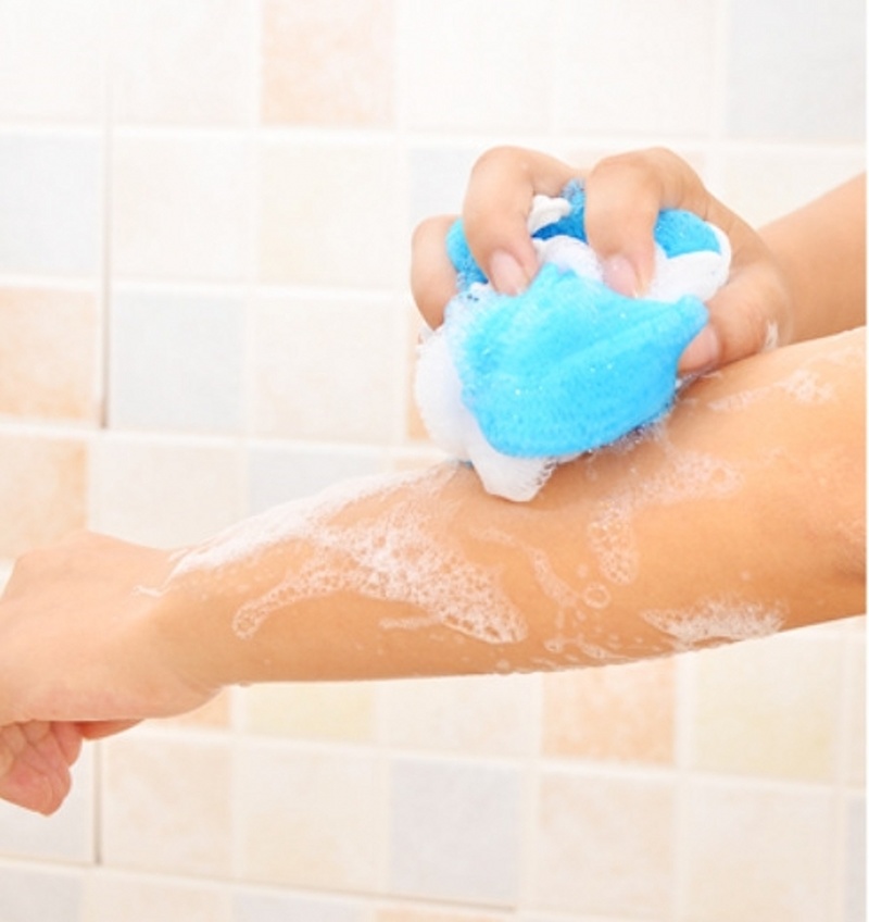 Bông tắm vệ sinh cơ thể tiện lợi