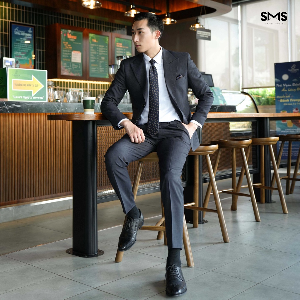 Vest nam xám đậm 2 khuy 3 túi phối quần sidetab, suits sartorial, chuẩn form Smart Suits