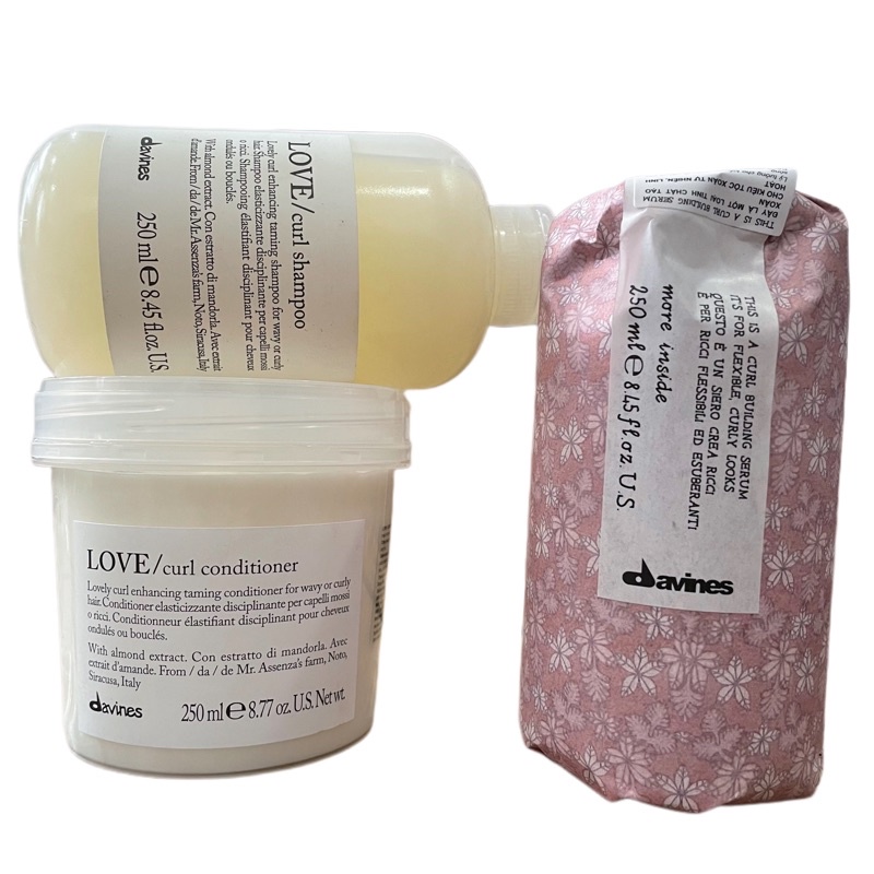 Combo gội xả và gel dưỡng tạo kiểu dành cho tóc uốn, tóc xoăn Davines Love Curl