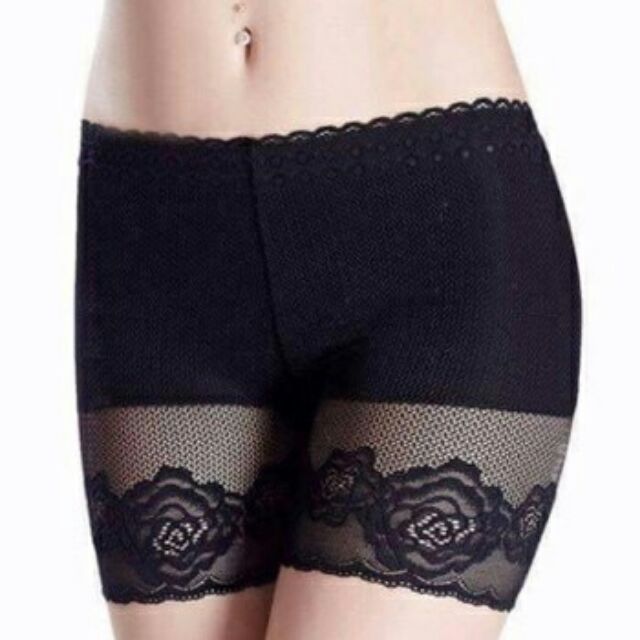 Quần đùi váy ren hoa hồng | BigBuy360 - bigbuy360.vn