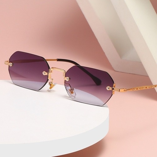 Kính mát gọng vuông kim loại sang trọng cho nữ