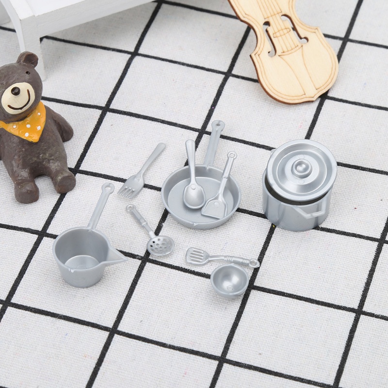 Set 10 nĩa và nồi tỷ lệ 1:12 dùng để trang trí nhà búp bê