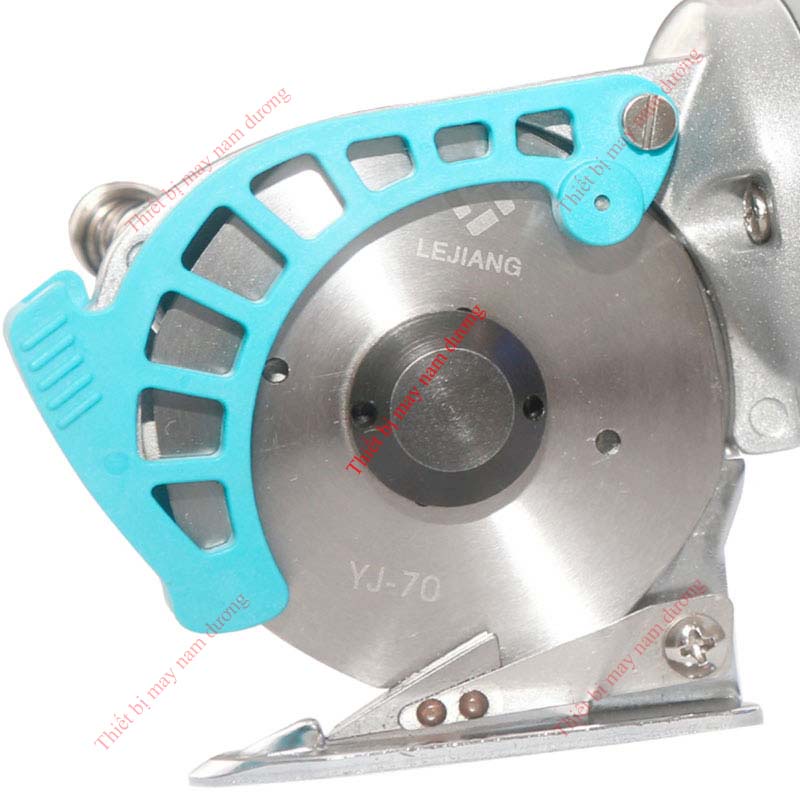 Máy cắt vải cầm tay YJ-70C thiết kế hiện đại cắt được 2,5 cm vải
